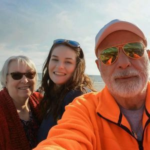 Meet your Posher, Carly